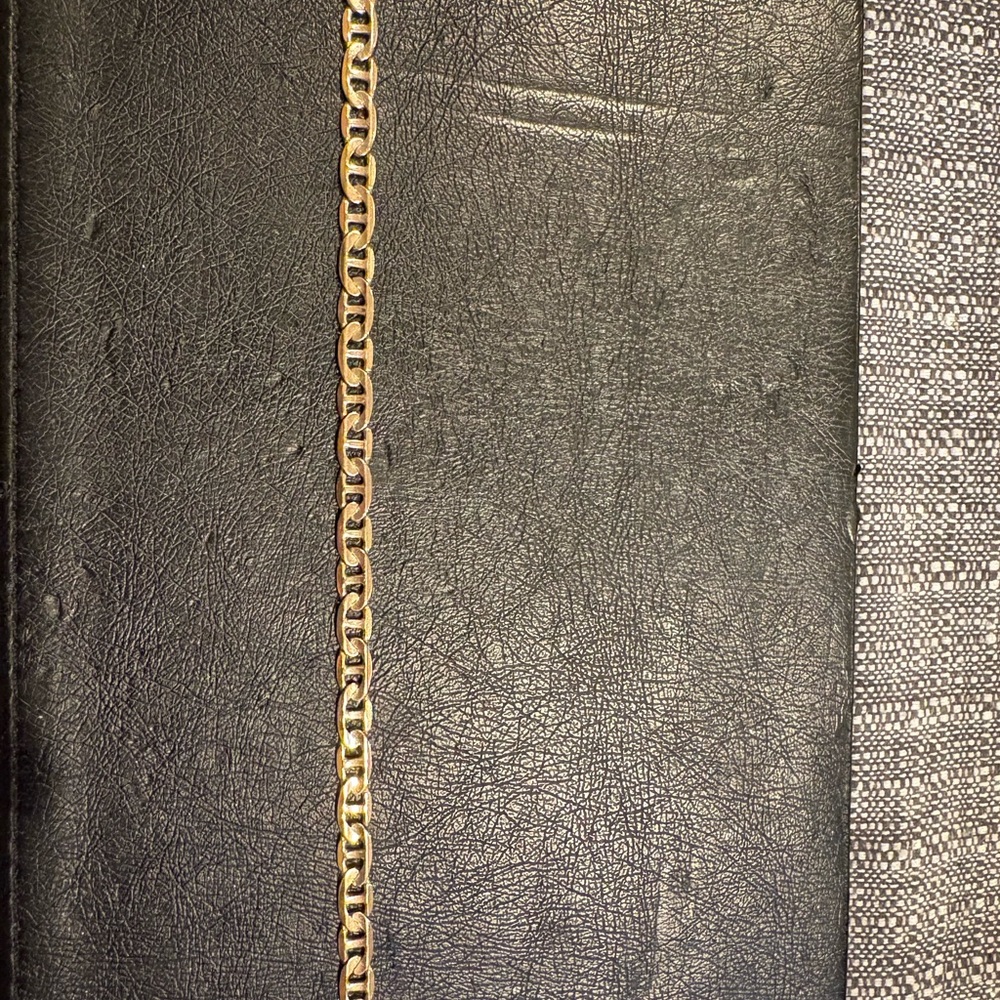 Women’s 10k Gold Chain Beacelet